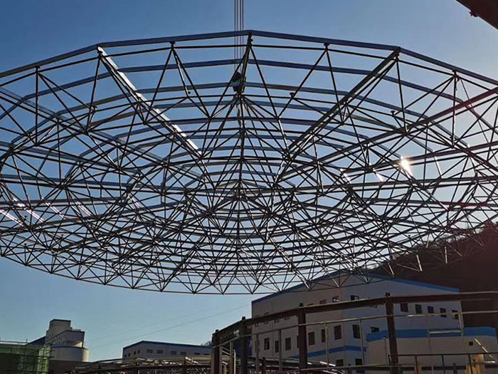 绍兴螺栓球网架工程施工现场
